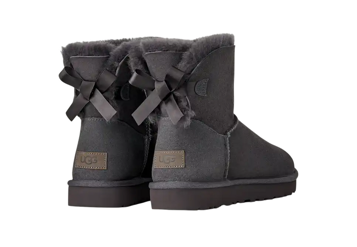Stivali UGG da donna mini bailey bow II obsidian