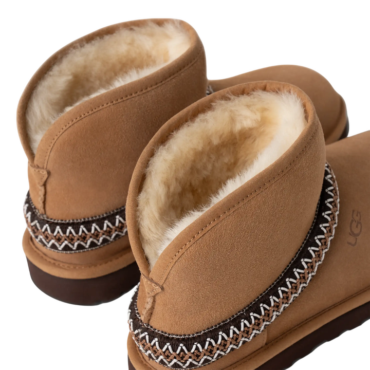 Stivali UGG da donna classic mini crescent chestnut
