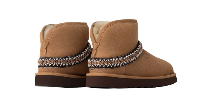 Stivali UGG da donna classic mini crescent chestnut