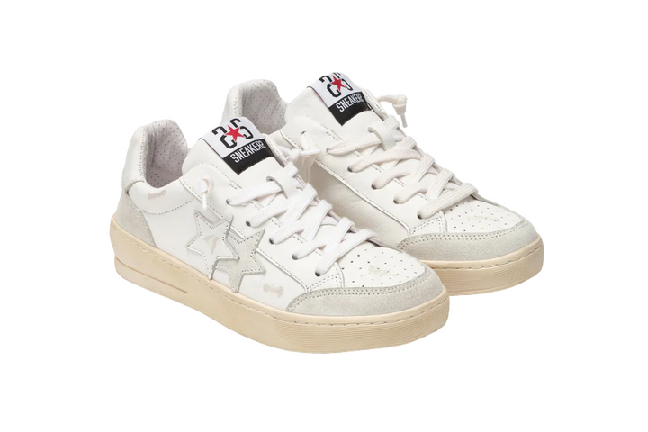 Sneakers in pelle effetto used