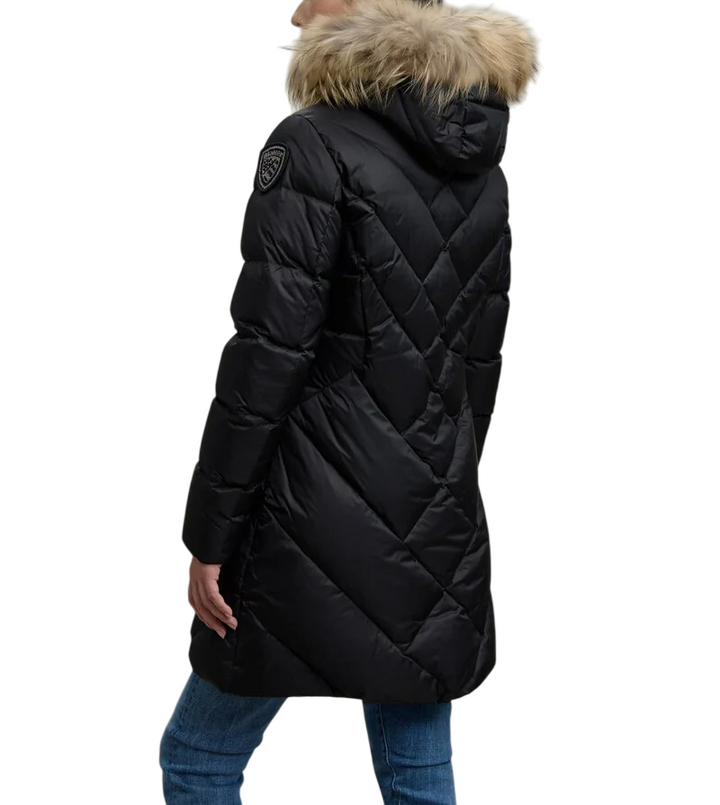 Piumino lungo da donna a linee geometriche nero
