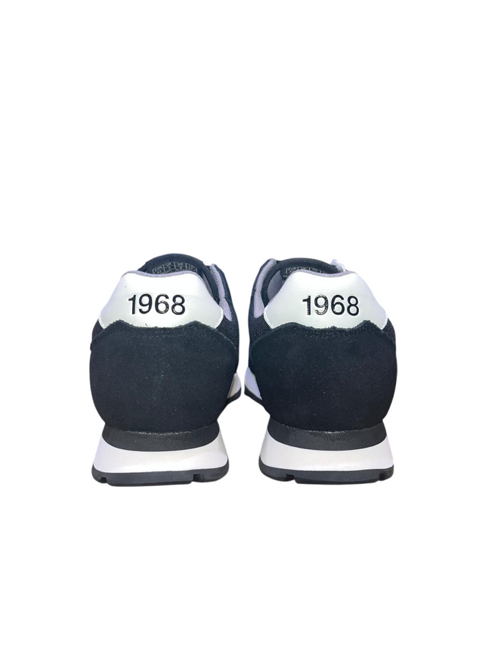 Sneakers da uomo nere