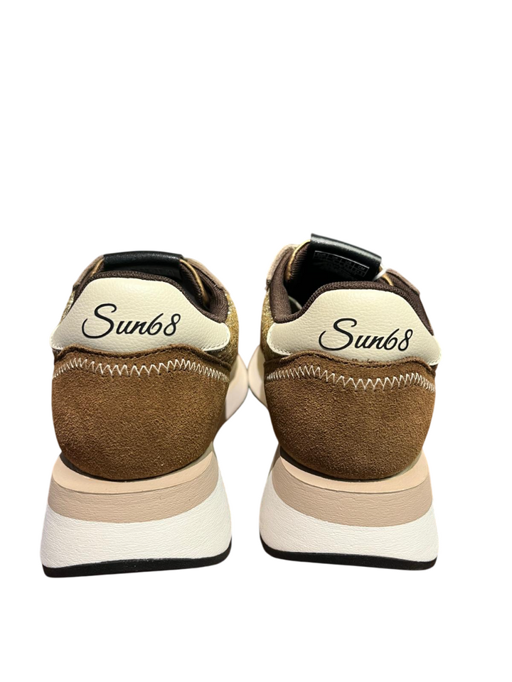 Sneakers da donna maculate