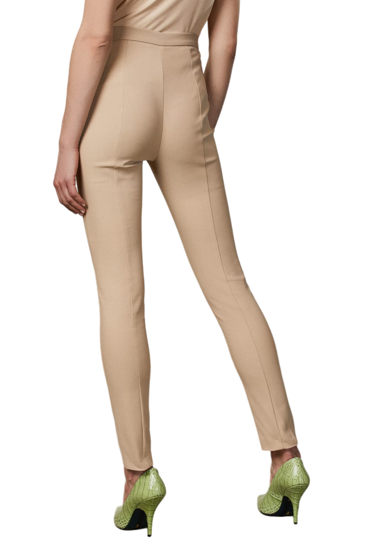 Pantalone slim alla caviglia