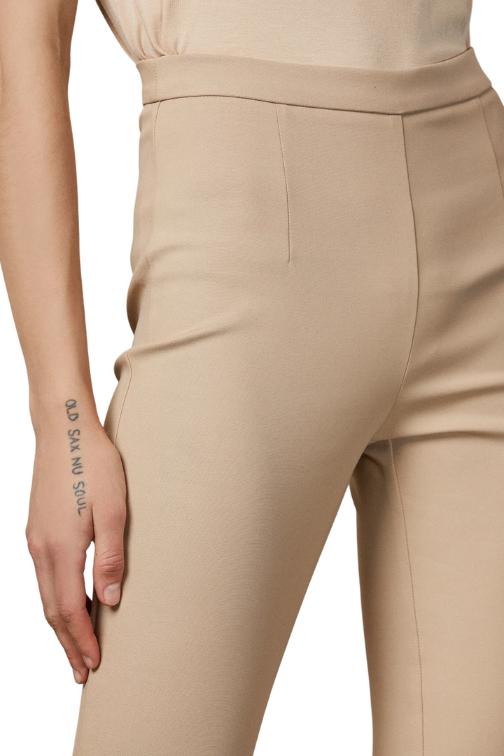 Pantalone slim alla caviglia