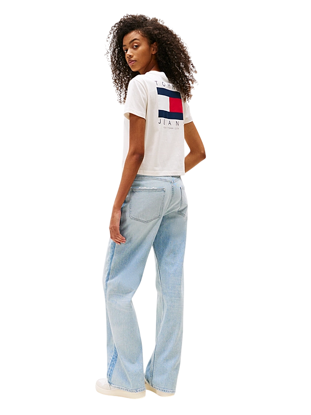 T-shirt con bandiera sul retro