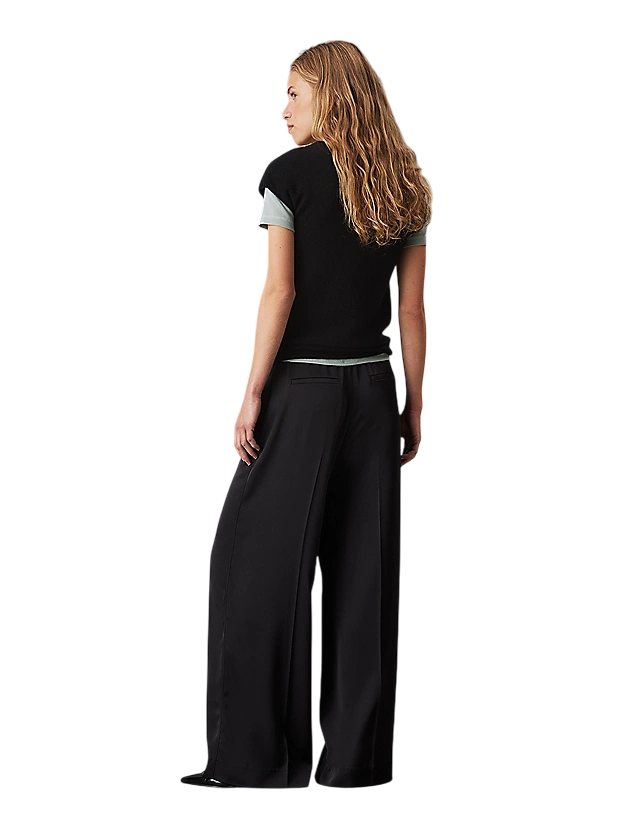 Pantaloni dritti in satin tecnico