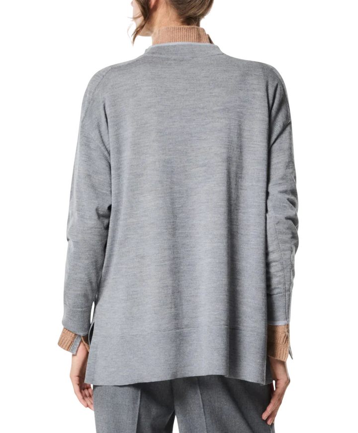Maglia girocollo da donna in pura lana grigia