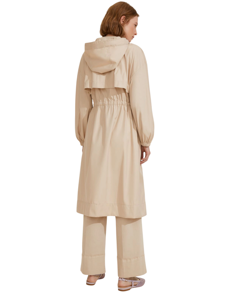 Impermeabile da donna con cappuccio e coulisse - Ecru`